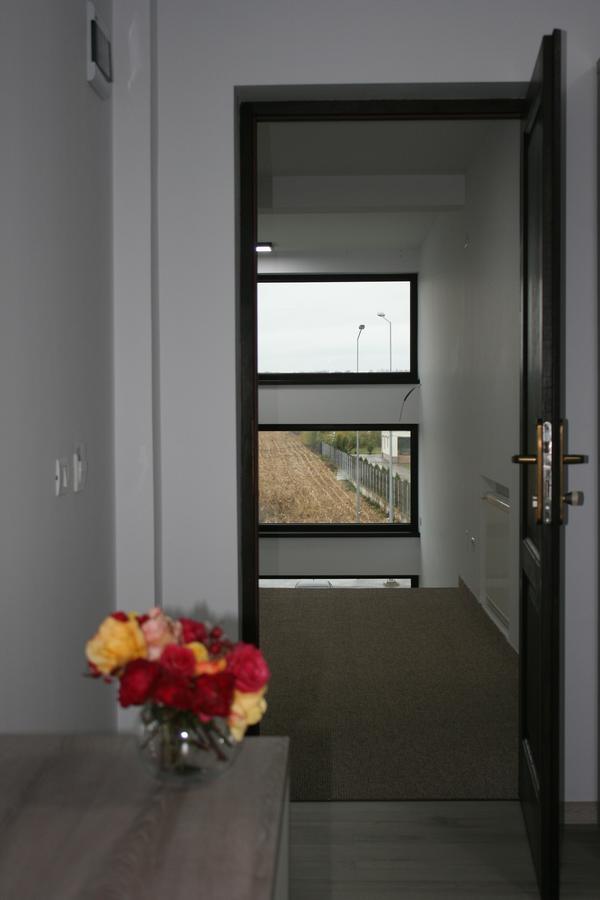 Riana Hotel Adjud ภายนอก รูปภาพ